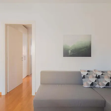 Loverhome 3 *