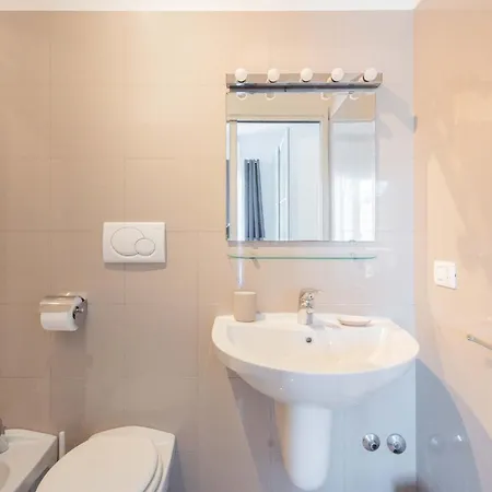 Loverhome 3 아파트 *