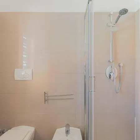 Loverhome 3 * Rome