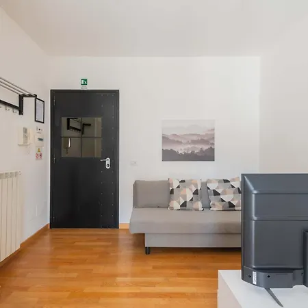 Appartement Loverhome 3 *