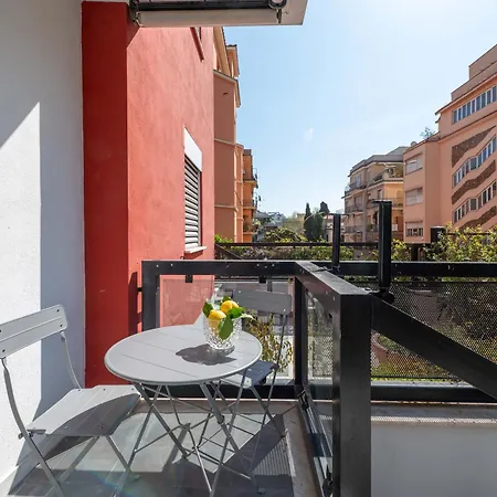 Appartement Loverhome 3 *