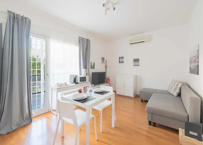 Loverhome 3 Apartman *